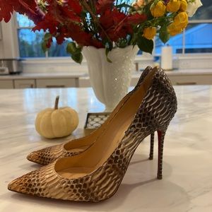 Size 39 Christian Louboutin So Kate Neutral Snake Skin 100m heels